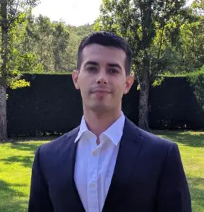 Alejandro C